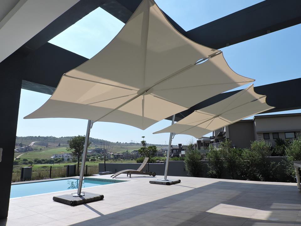 Spectra Cantilever Umbrella