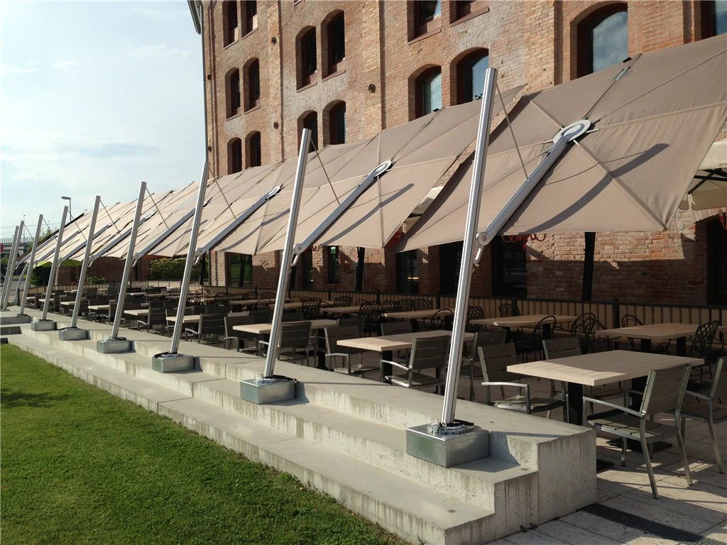 Spectra Cantilever Umbrella